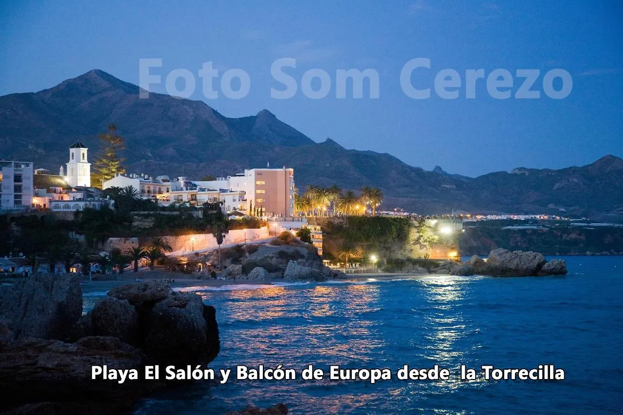 Acapulco Playa Nerja 407 Planta Superior Apartamento